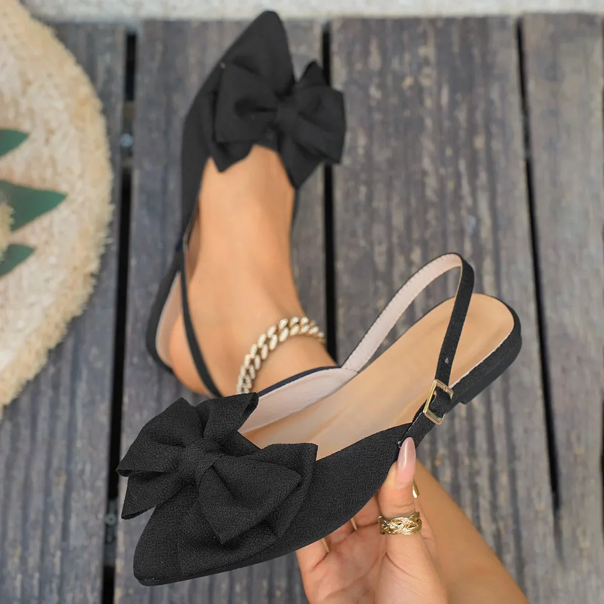 Damskie Płaskie Sandały Elise Slingback | Zamknięty Szpiczasty Nosek | Kokarda | Eleganckie Buty na Wiosnę i Lato