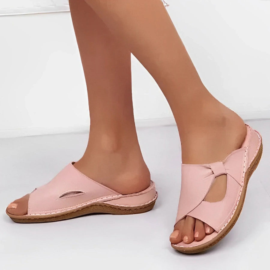 Roos | Damskie casualowe klapki Slip-On | Szeroki krzyżowy pasek | Wyprofilowana wkładka | Letnie sandały